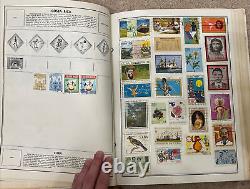 1965 Traveler Stamp Album of the World Postage Stamps 1000+ Stamp Collection