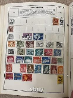 1965 Traveler Stamp Album of the World Postage Stamps 1000+ Stamp Collection