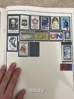 1965 Traveler Stamp Album of the World Postage Stamps 1000+ Stamp Collection