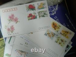 9.8KG WORLD SORTER IN LARGE BOX STAMPS IN ALBUMS/LOOSE (Our ref. GA3Q)