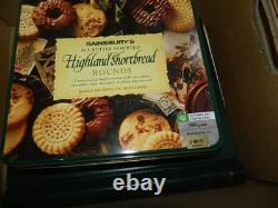 9.8KG WORLD SORTER IN LARGE BOX STAMPS IN ALBUMS/LOOSE (Our ref. GA3Q)