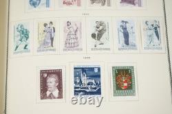 AUSTRIA 1900s / 1970s COLLECTION OF 650 MINT STAMPS STORED IN SCOTT ALBUM