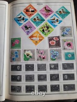 Big & Thick Harris Stamp Album With 10,800 Worldwide Stamps, Very Good Condition