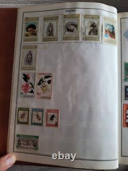 Big & Thick Harris Stamp Album With 10,800 Worldwide Stamps, Very Good Condition