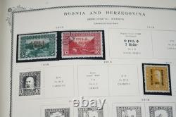 CZECHOSLOVAKIA 1910s-1940s COLLECTION OF 550+ STAMPS MINT & USED IN SCOTT ALBUM