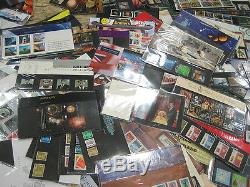 Collection 335 Presentation Pack 1984-2011 Fv Stamps £1000.00 + 5 Albums