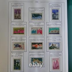 Collection stamps de France 1957-1974 new in album AV