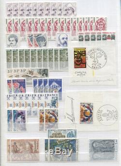 France Accumulation MNH CV$18400.00 1960-1999 Wholesale In 4 Albums
