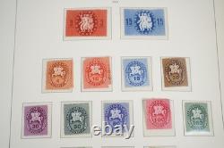HUNGARY 1940s-1960s COLLECTION OF 1,100+ STAMPS MINT & USED IN LIGHTHOUSE ALBUM