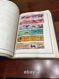 LOADED Vintage 1966 Ambassador World Stamp Album withThousands of Stamps, Harris