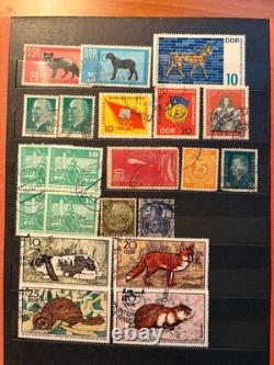 Large Vintage Worldwide Stamp Collection Album 450 Stamps Poland Space Animals