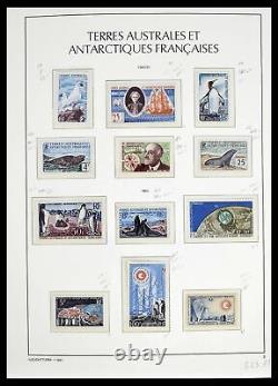 Lot 39371 Stamp collection TAAF 1948-1999 in Leuchtturm album