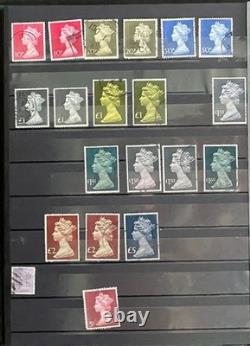 Machin Stamp Collection Stock Book Hundreds of Stamps Mint & Used ZAYIX