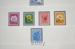 NETHERLANDS 1940s-1970s COLLECTION OF 550+ STAMPS ALL MINT IN LIGHTHOUSE ALBUM