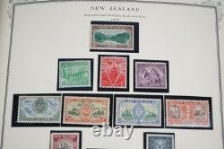 NEW ZEALAND & OCEANIA 1880s-1970s COLLECTION OF 1,000+ STAMPS IN SCOTT ALBUM