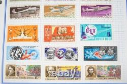 Russia Collection Of 1,300+ Stamps Mint & Used Stored In Voyager Album