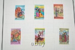 Russia Soviet Union 1910s-1990s Collection Of Over 1000 In Stamp Album
