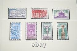 SPAIN 1970s COMPLETE COLLECTION OF 580 MINT STAMPS STORED IN LINDNER ALBUM