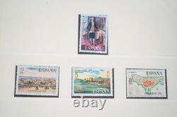 SPAIN 1970s COMPLETE COLLECTION OF 580 MINT STAMPS STORED IN LINDNER ALBUM