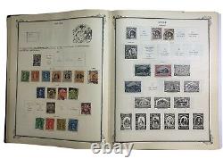 Scott International Albums 20th Century Part 1-2 with +3,400 stamps. KP-103