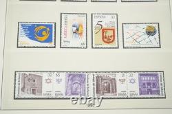Spain 1997-2000 Collection Of 170 Stamps & 25 Souvenir Sheets In Lindner Album