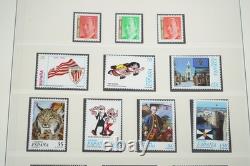 Spain 1997-2000 Collection Of 170 Stamps & 25 Souvenir Sheets In Lindner Album