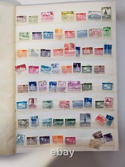 Stamp Album 14 Pages Full of Vintage Sorted 600+ Worldwide & USA Stamps