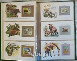 Stamp Collection Album- Animals of the World 1980- Full set 18 pages 108 Stamps