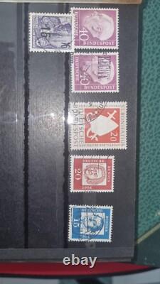 Stamp Collection Album sorted by country Between 500 and 700 pieces