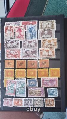 Stamp Collection Album sorted by country Between 500 and 700 pieces