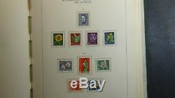 Switzerland stamp collection in Lighthouse hingeless album with 550 stamps'45 -75