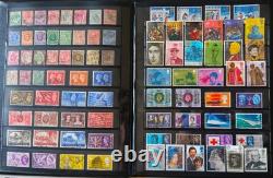 Uk (british) Vintage Stamps Collection (800 + Stamps) In Album