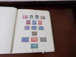Un United Nations U/m Mint Stamps Collection In Album