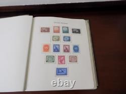 Un United Nations U/m Mint Stamps Collection In Album