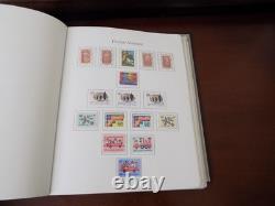 Un United Nations U/m Mint Stamps Collection In Album