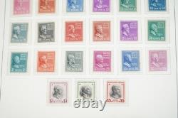 Us 1935-1981 Collection Of 940+ Stamps All Mint Stored In Album On Scott Pages