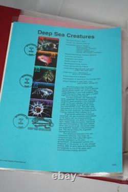 Us 2000-2004 Collection Of 180+ Souvenir Pages In Red Album