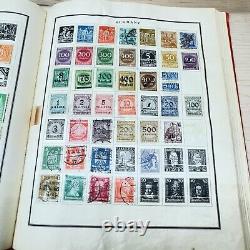 VTG World Stamp Album Pre 1950 Scott Pub Collection Book Over 1000+ Stamps