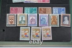 Vatican 1929-1981 Collection Of 575 Stamps Mint & Used In Scott Album