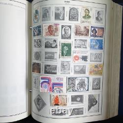 Vintage 70's HE Harris Statesman Deluxe Album Worldwide Collection of Stamps
