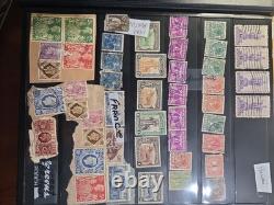 Vintage Worldwide Stamp Collection 2 Albums 1,163 Stamps Mudor & Paragon