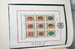 WORLDWIDE A/V 1970s COLLECTION OF 600+ MOSTLY MINT STAMPS STORED IN SCOTT ALBUM