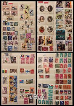 World Collection Album Stockbook 1600 Stamps from 1880 to 1980