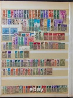 World Wide Stamp Collection Stockbook Mint & Used Estimated 3500 Stamps ZAYIX