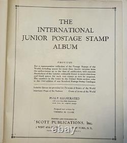 1939 L'Album International de Timbres-Poste Édition Junior (plus de 2 000 timbres)