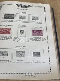 ALBUM DE TIMBRES AMÉRICAINS 1847-1967 AVEC 804 TIMBRES NEUFS ET OBLITÉRÉS EN CHARNIÈRE