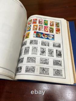 ALBUM DE TIMBRES MONDIAUX VINTAGE 1966 AMBASSADEUR CHARGÉ DE MILLIERS DE TIMBRES, HARRIS