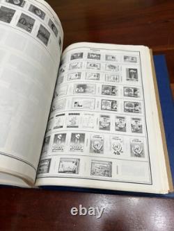 ALBUM DE TIMBRES MONDIAUX VINTAGE 1966 AMBASSADEUR CHARGÉ DE MILLIERS DE TIMBRES, HARRIS