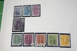 AUTRICHE ANNÉES 1850-1970 COLLECTION DE PLUS DE 700 TIMBRES NEUFS ET OBLITÉRÉS CONSERVÉS DANS UN ALBUM SCOTT