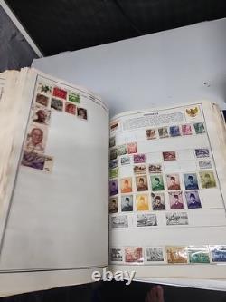 Album Deluxe Statesman Chargé de Timbres du Monde Entier. Très Anciens Timbres Américains.